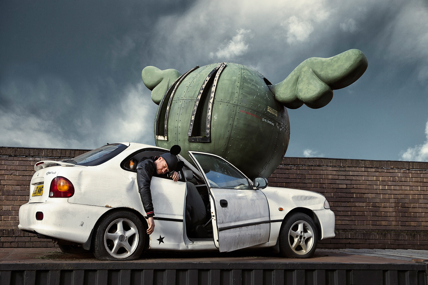 Søren Solkær, D Face (England), London, 2013. C-print, 24 x 36 inches. Courtesy of the artist