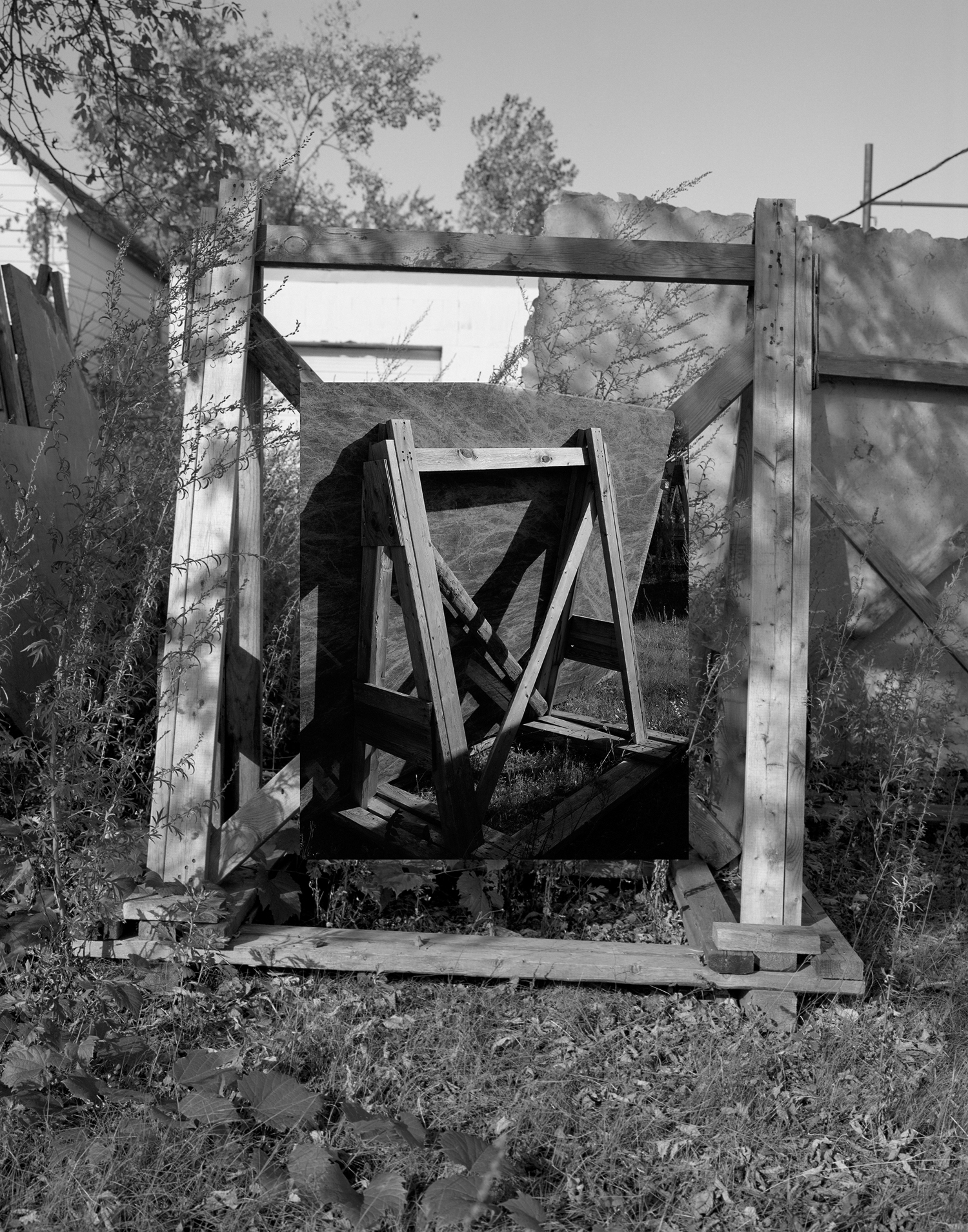 Peter Happel Christian, Double Prop I, 2013. Archival pigment print, 20 x 16 inches. Courtesy of the artist