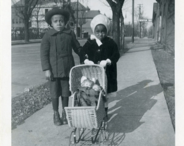 Felix J. Koch, Children with Toys, Walnut Hills, January 2, 1921. Gelatin silver print, 4 x 5 inches. Courtesy of Cincinnati Museum Center History Library and Archives