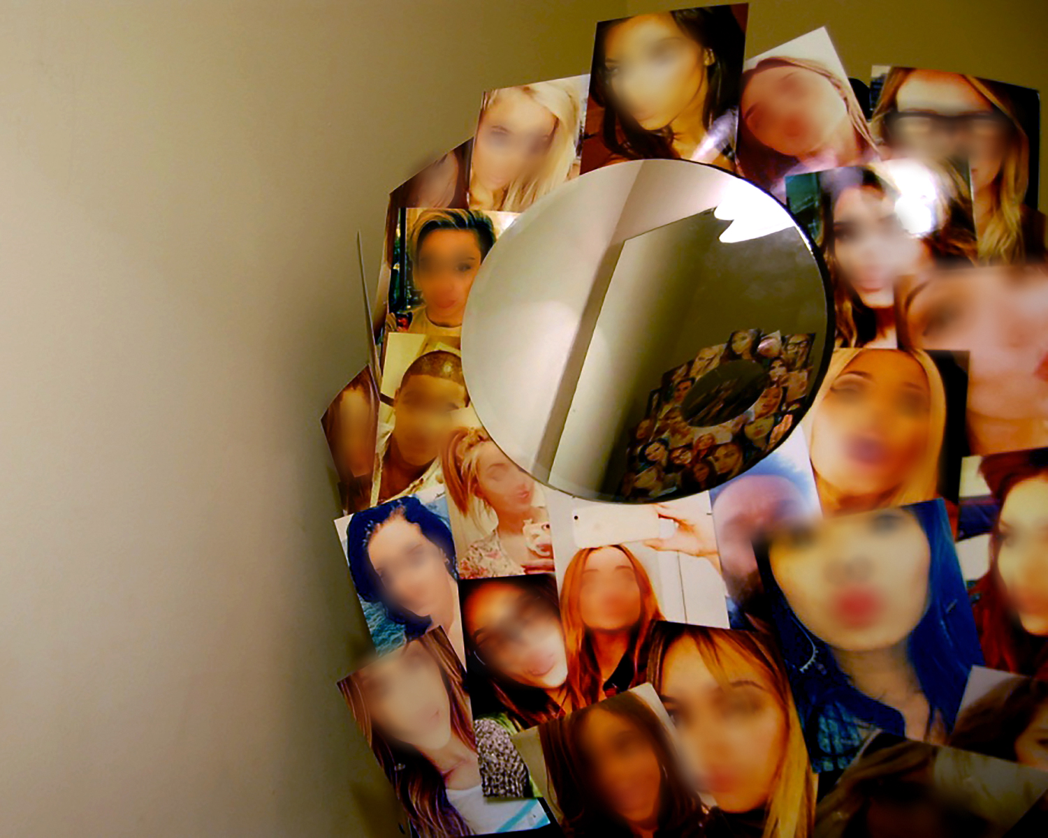 FoRealism Tribe, #selfiemonster selfie, 2016. Photograph, 8 x 10 inches. Courtesy of the artist